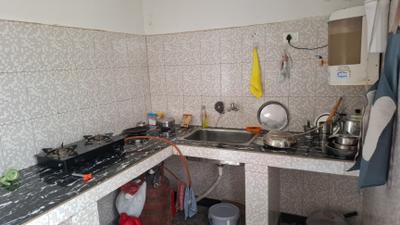 Kitchen Image of 500 Sq.ft 1 RK Apartment / Flat for rent in Ansal Esencia Sector 67, Sector 67 Gurgaon for Rs. 21000