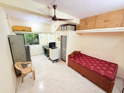 Bedroom Image of 250 Sq.ft 1 RK Apartment / Flat for rent in Sai Darshan CHS, Andheri East Mumbai for Rs. 24000