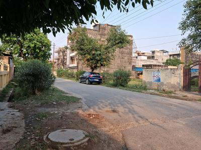 Image of 200 Sq.ft Residential Plot / Land for sale in Sector 122, Noida for Rs. 50000000
