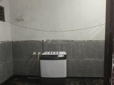 Bathroom Image of 1800 Sq.ft 2 BHK Independent House for rent in Khairati Tola Agra for Rs. 15000