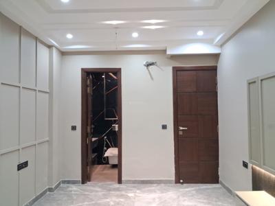 Bedroom Image of 2250 Sq.ft 4 BHK Builder Floor for sale in Raja Garden New Delhi for Rs. 40000000