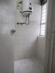Common Bathroom Two Image of 650 Sq.ft 1 BHK Apartment / Flat for sale in Saraswati Apartment, Vasant Kunj New Delhi for Rs. 18500000