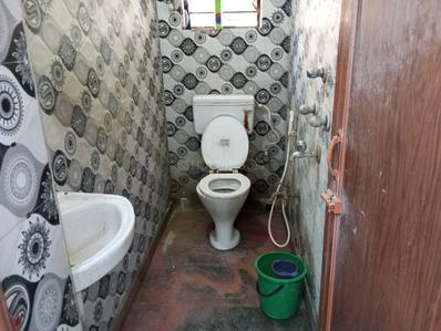 Bathroom Image of 1250 Sq.ft 3 BHK Apartment / Flat for sale in Purba Barisha Kolkata for Rs. 4200000