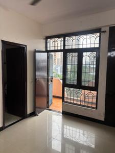 Bedroom Image of 950 Sq.ft 2 BHK Apartment / Flat for rent in Express Garden, Indirapuram Ghaziabad for Rs. 28000