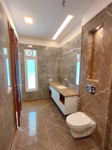 Bathroom Image of 2700 Sq.ft 3 BHK Builder Floor for sale in Navjeevan Vihar New Delhi for Rs. 105000000