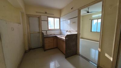 Kitchen Image of 950 Sq.ft 2 BHK Apartment / Flat for rent in Palanpur Surat for Rs. 14500