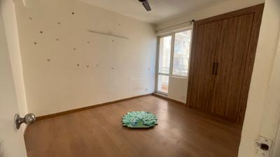 Bedroom Image of 1250 Sq.ft 3 BHK Apartment / Flat for rent in Jaypee Kosmos, Sector 134 Noida for Rs. 28000