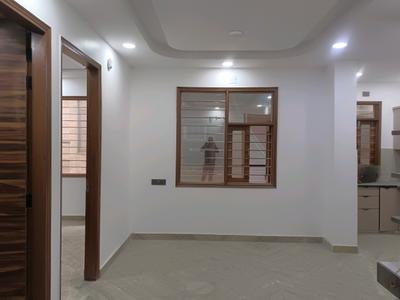 Living Room Image of 950 Sq.ft 2 BHK Builder Floor for sale in Pitampura New Delhi for Rs. 8000000