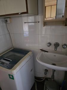 Bathroom Image of 950 Sq.ft 2 BHK Apartment / Flat for sale in The Kollage, Andheri East Mumbai for Rs. 25000000