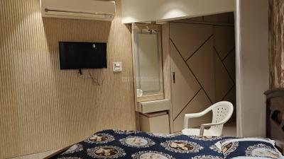 Bedroom Image of 1100 Sq.ft 2 BHK Builder Floor for rent in Subhash Nagar New Delhi for Rs. 40000