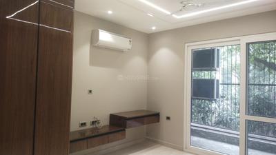 Bedroom Image of 1925 Sq.ft 3 BHK Builder Floor for sale in Safdarjung Enclave New Delhi for Rs. 57500000