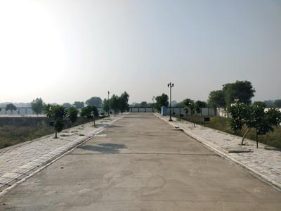 Image of 150 Sq.ft Residential Plot / Land for sale in Landspect Anushree Greens, Tajupur, Faridabad for Rs. 17000000