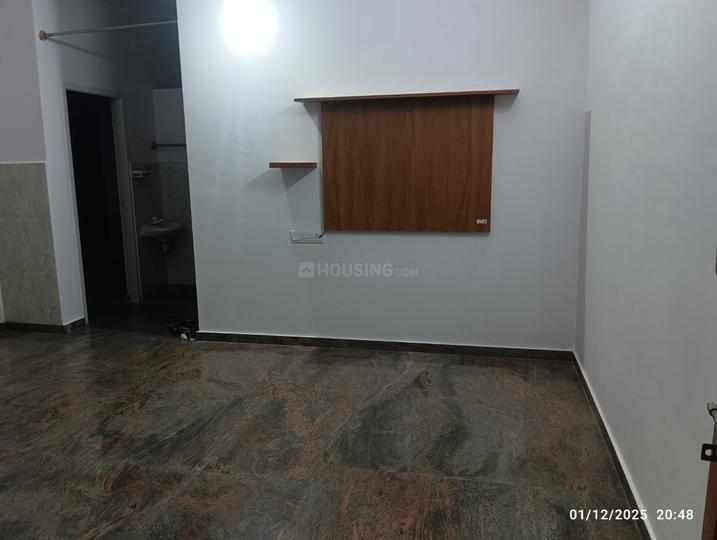 Kadugudi bus stop Bedroom 1