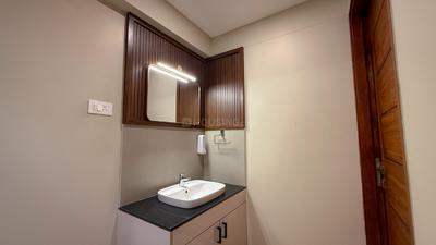 Image of 1500 Sq.ft 3 BHK Apartment / Flat for rent in Crescent Lavender, Puthiyangadi, Kozhikode for Rs. 40000