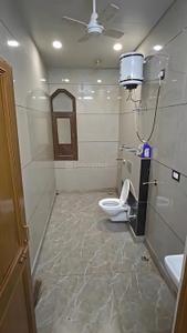 Bathroom Image of 660 Sq.ft 1 BHK Builder Floor for rent in Hari Nagar New Delhi for Rs. 20500