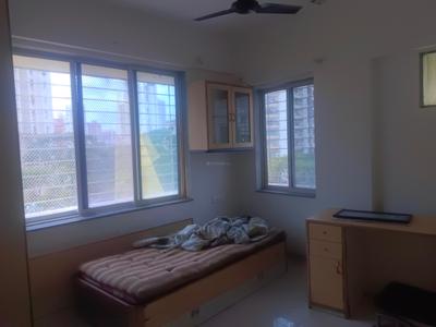 Bedroom Image of 980 Sq.ft 3 BHK Apartment / Flat for rent in Evershine Millennium Paradise, Kandivali East Mumbai for Rs. 69000