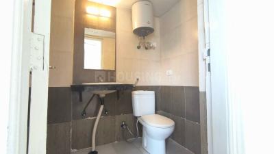 Bathroom Image of 1320 Sq.ft 3 BHK Apartment / Flat for sale in Nimbus The Hyde Park, Sector 78 Noida for Rs. 15500000