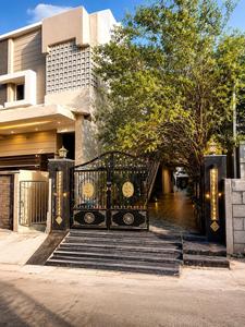 Building Image of EONNI VIBE HOUSE in Chanakyapuri, Ahmedabad