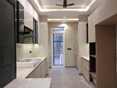 Kitchen Image of 1800 Sq.ft 3 BHK Builder Floor for sale in Paschim Vihar New Delhi for Rs. 40000000