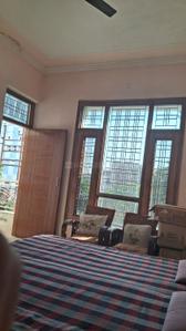 1 RK Independent Builder Floor