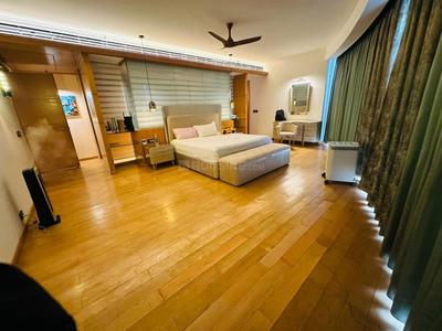 Bedroom Image of 3850 Sq.ft 4 BHK Apartment / Flat for sale in Jaypee The Sun Court, Jaypee Greens Greater Noida for Rs. 74500000