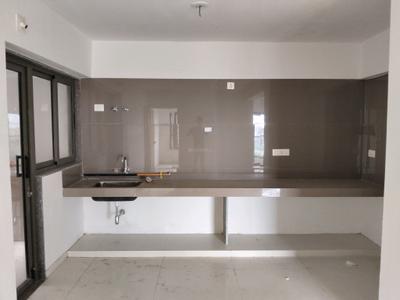 Kitchen Image of 1080 Sq.ft 2.5 BHK Apartment / Flat for rent in Adani The Meadows, Shantigram Ahmedabad for Rs. 35000