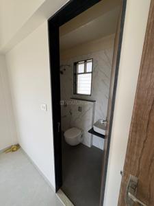 Bathroom Image of 900 Sq.ft 2 BHK Apartment / Flat for sale in Nyati Exuberance, Mohammed Wadi Pune for Rs. 6300000
