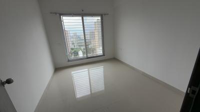 Bedroom Image of 900 Sq.ft 2 BHK Apartment / Flat for rent in Goel Ganga Altus Wing D And E, Kharadi Pune for Rs. 35000