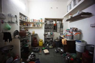 Kitchen Image of 1998 Sq.ft 4 BHK Independent House for sale in Shahibaug Ahmedabad for Rs. 18000000