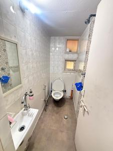 Bathroom Image of 1385 Sq.ft 3 BHK Apartment / Flat for sale in Trikuta Hills, Sector 62 Noida for Rs. 15500000