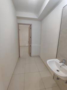 Bathroom Image of 1400 Sq.ft 2.5 BHK Apartment / Flat for sale in Riverview Hornbill Heights At Riverview City, Loni Kalbhor Pune for Rs. 10266000