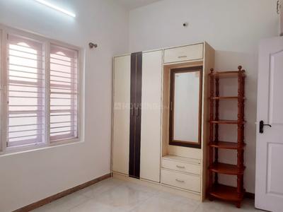 Bedroom Image of 1250 Sq.ft 2 BHK Builder Floor for rent in NRI Layout Bengaluru for Rs. 27000