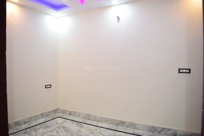 Bedroom Image of 1000 Sq.ft 3 BHK Builder Floor for sale in Burari New Delhi for Rs. 4000000