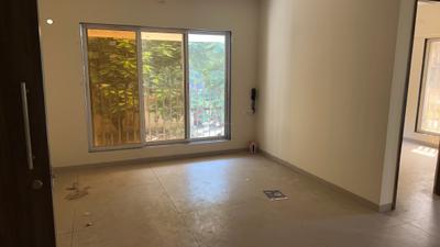 Living Room Image of 700 Sq.ft 2 BHK Apartment / Flat for rent in Majestic Kedarnath Apartments, Chembur Mumbai for Rs. 67000