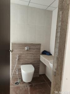 Bathroom Image of 3179 Sq.ft 4.5 BHK Apartment / Flat for sale in Gera Isle Royale, Bavdhan Pune for Rs. 30000000