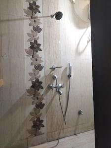 Common Bathroom One Image of 1000 Sq.ft 2 BHK Apartment / Flat for rent in Anand Nagar, Sinhagad Road Pune for Rs. 25000