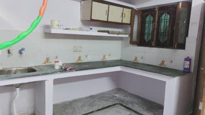 Kitchen Image of 1160 Sq.ft 2 BHK Builder Floor for rent in Preeti Nagar Lucknow for Rs. 10000