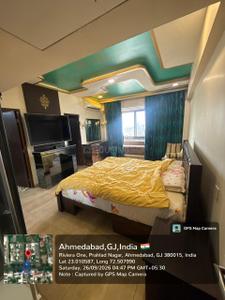 Bedroom Image of 6200 Sq.ft 5 BHK Penthouse for rent in Riviera Elegance, Prahlad Nagar Ahmedabad for Rs. 250000