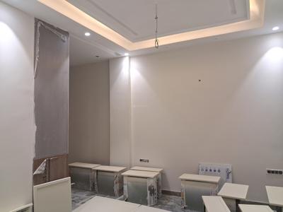 Bedroom Image of 2700 Sq.ft 4 BHK Builder Floor for sale in Paschim Vihar New Delhi for Rs. 60000800