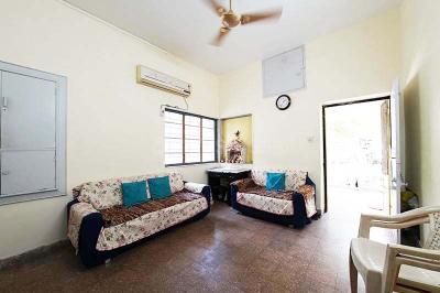 Bedroom Image of 2700 Sq.ft 2 BHK Independent House for sale in Navrangpura Ahmedabad for Rs. 45000000
