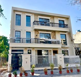 Image of 3200 Sq.ft 9 BHK Independent House for sale in Sector 37, Chandigarh for Rs. 185000000