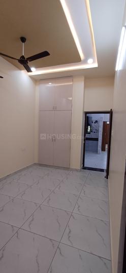 Kudi sector 2 luxurious  Main Image 1