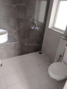 Bathroom Image of 1738 Sq.ft 3 BHK Apartment / Flat for rent in Green Valley Residencia, Gazipur Zirakpur for Rs. 25000