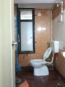 Common Bathroom Image of 520 Sq.ft 1 BHK Apartment / Flat for rent in Raunak Bliss, Kasarvadavali Thane for Rs. 19500