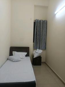 Bedroom Image of 1500 Sq.ft 2.5 BHK Apartment / Flat for sale in Amanora Future Towers, Hadapsar Pune for Rs. 16000000