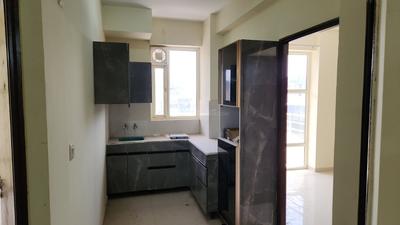 Kitchen Image of 950 Sq.ft 3 BHK Apartment / Flat for sale in Pyramid Altia, Sector 70 Gurgaon for Rs. 8650000