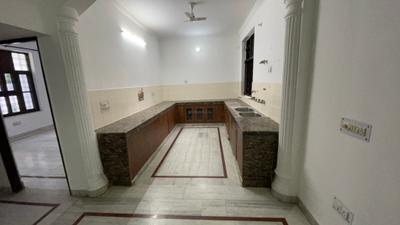 Kitchen Image of 2000 Sq.ft 2 BHK Builder Floor for rent in Sector 23A Gurgaon for Rs. 47000
