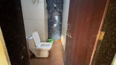 Bathroom Image of 205 Sq.ft 1 RK Independent House for rent in Mahalakshmi Nagar Indore for Rs. 12000