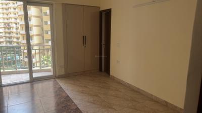 Bedroom Image of 2200 Sq.ft 4 BHK Apartment / Flat for rent in Rise Organic, Wave City Ghaziabad for Rs. 36000