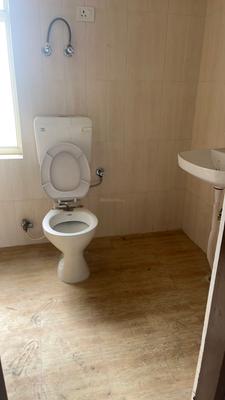 Pardesi Ushay Tower Bathroom Two 3